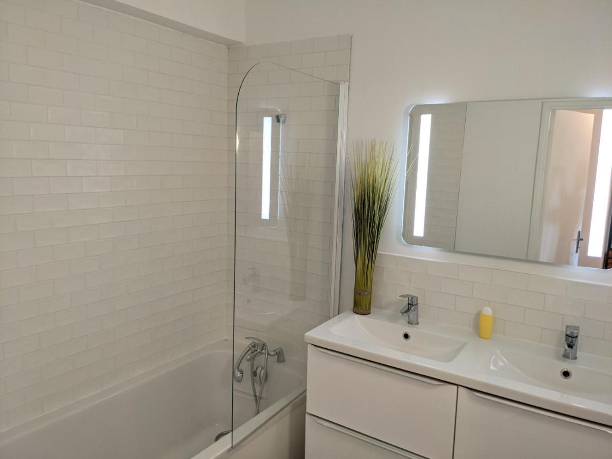 Cosy Iris 3Ch - Stationnement Gratuit - Lumineux Apartment Pau Ngoại thất bức ảnh